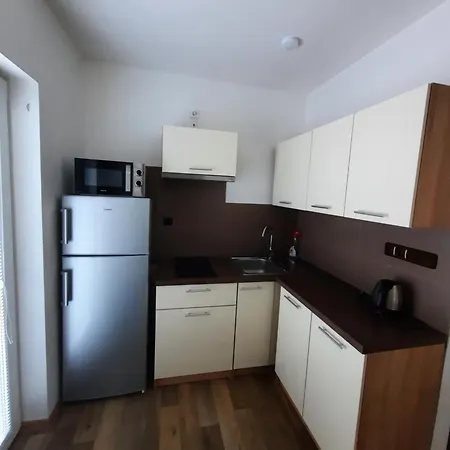 Moravia Apartment *
